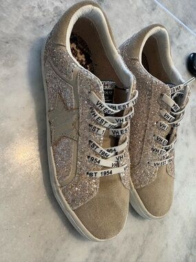 Vintage Havana Glitter Star Sneakers - Beige & Cream